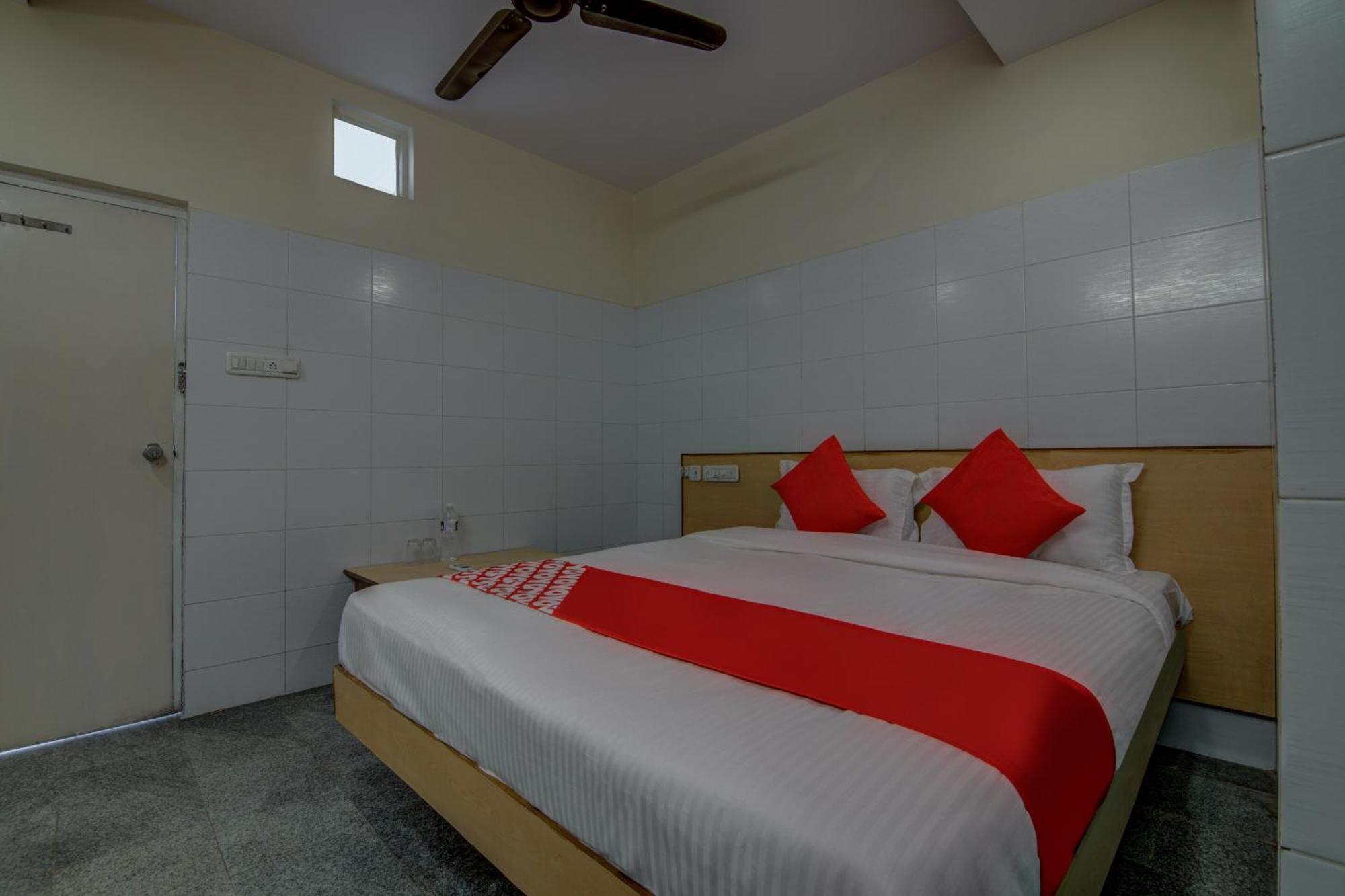 Hotel O Mayur'S Residency Near Malkpet Sururnagar Bagian luar foto